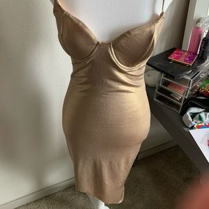 LUXE fashion nova never been worn medium dress
